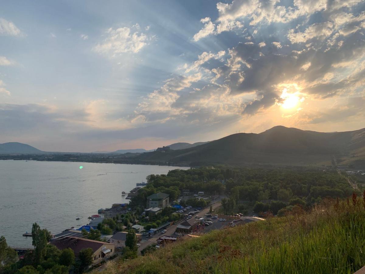 Hotel Ashot Erkat Sevan Exterior foto